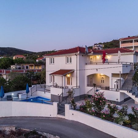 Apartment Villa Octopus Vinišće Zewnętrze zdjęcie